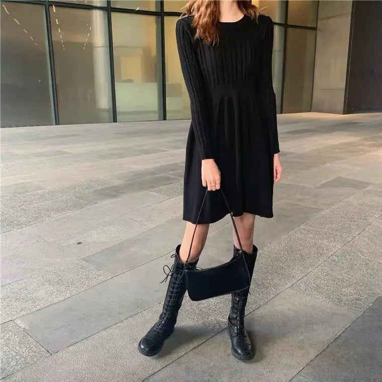 Knitted Dress for Women in Autumn Winter French Temperament Waist-hugging Base Underwear with Coat Sweater Skirt