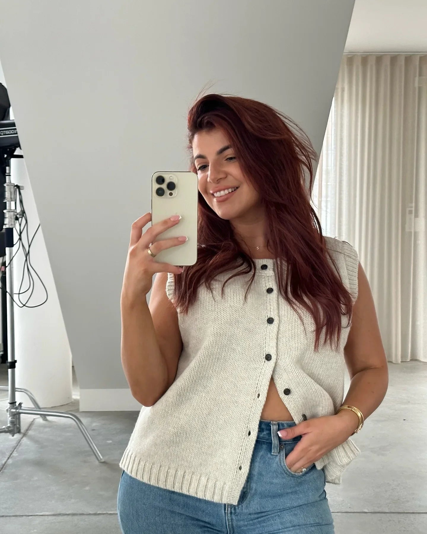 Knitted Vests Top For Women Casual Single-Breasted Knitwear Cardigan Tank Sweater Female Solid Sleeveless 2024 Fashion