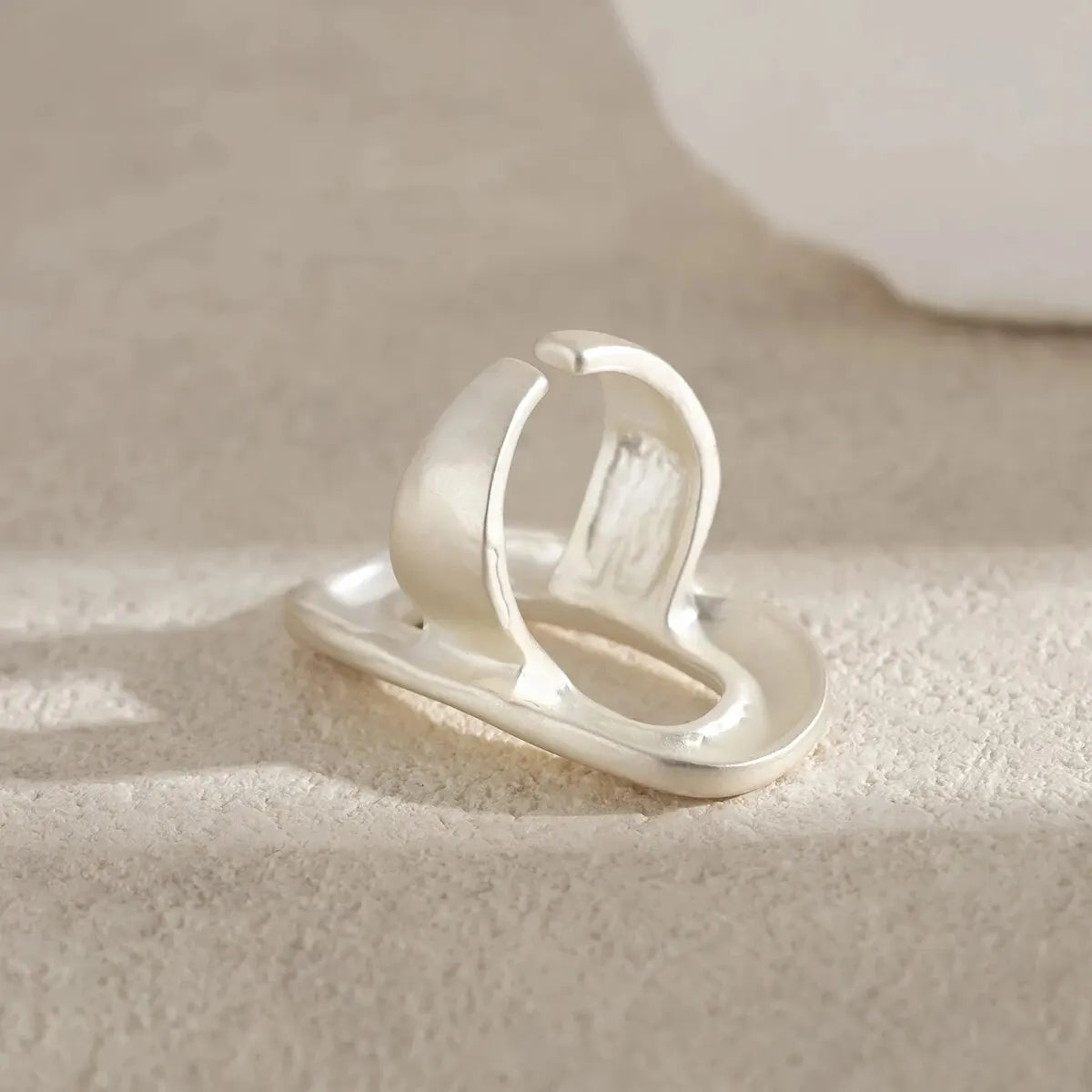 Exaggerated Big Hollow Out Geometric Oval Rings for Women Creative Adjustable Finger Matte Rings Fashion Statement Jewelry Girls