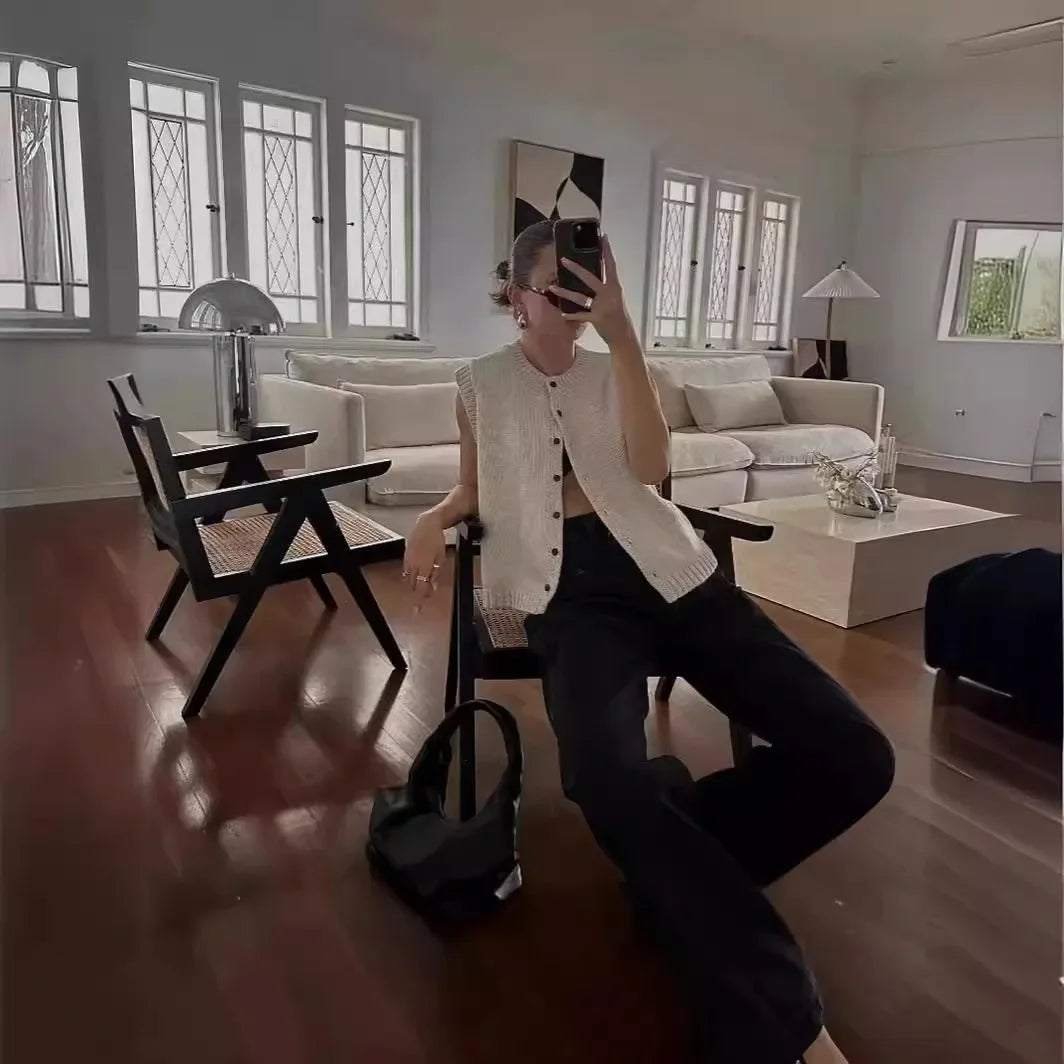 Knitted Vests Top For Women Casual Single-Breasted Knitwear Cardigan Tank Sweater Female Solid Sleeveless 2024 Fashion